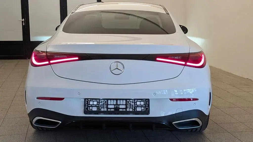 Gebraucht Mercedes CLE200 204 PS (150 kW) 2024 Weiß