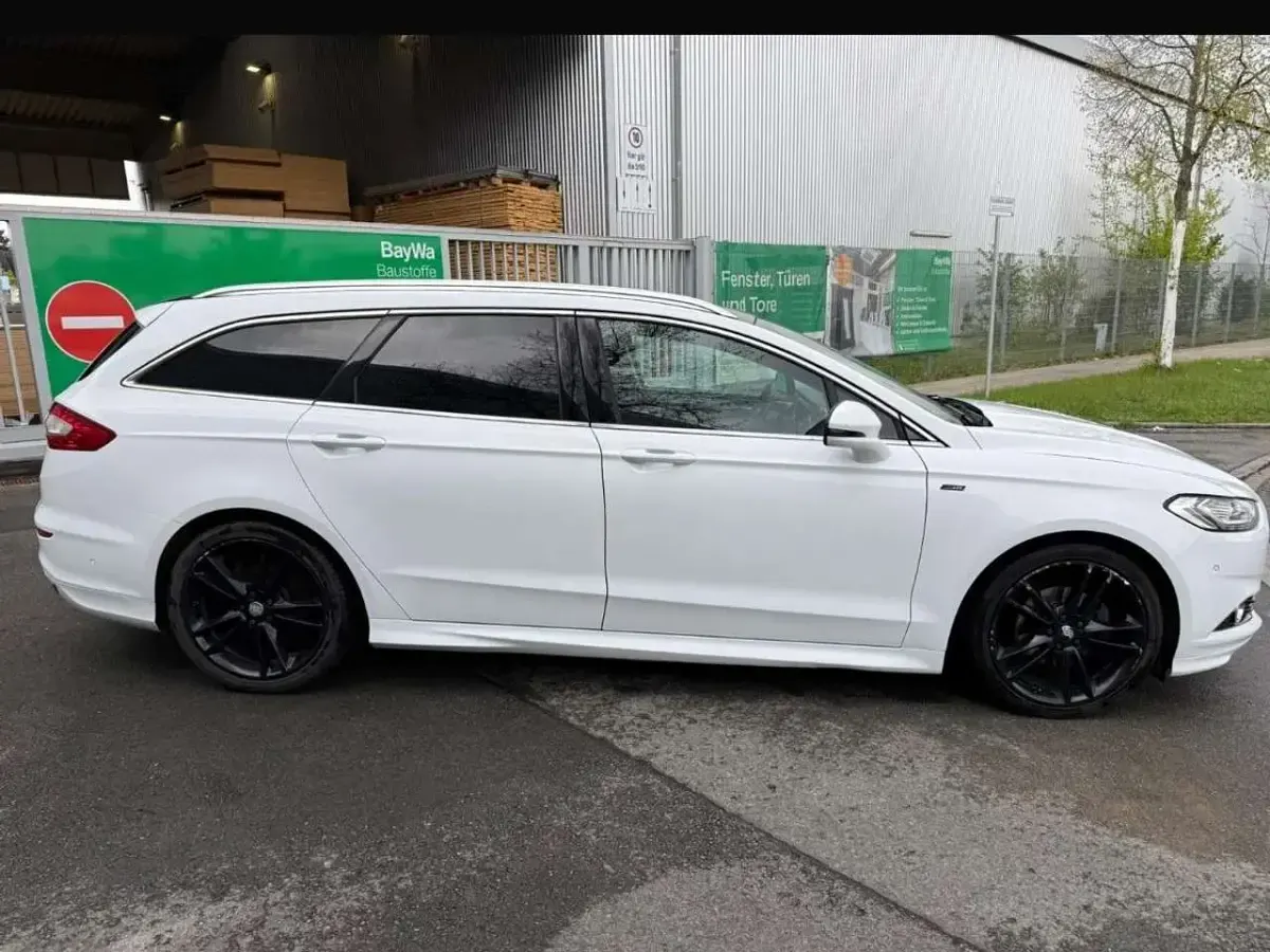 Używany Ford Mondeo 179 KM (131 kW) 2015 Biały Kombi