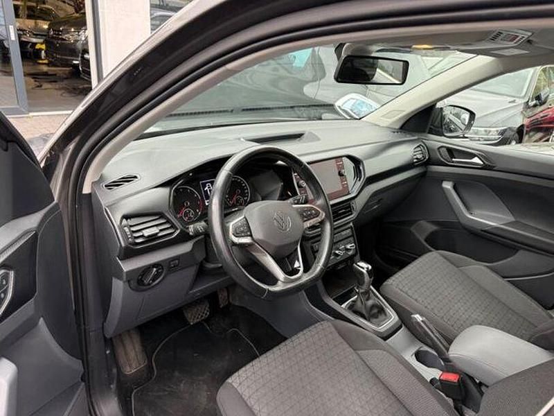 Gebraucht VW T-Cross Life 110 PS (80 kW) 2021 Grau SUV