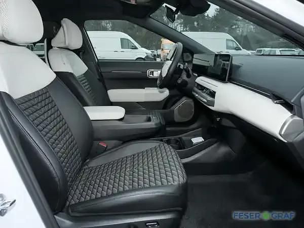 Neu Kia EV4 150 kW (204 PS) 2026 Deluxe weiss Limousine