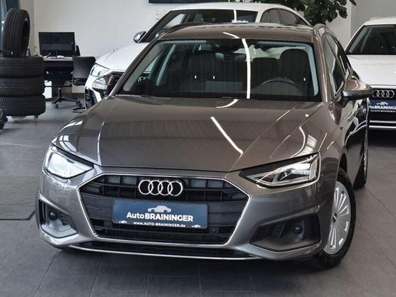 Grau Gebraucht 2021 Audi A4 Business Kombi | 17.550 € (Guter Preis) - Bild 1/4
