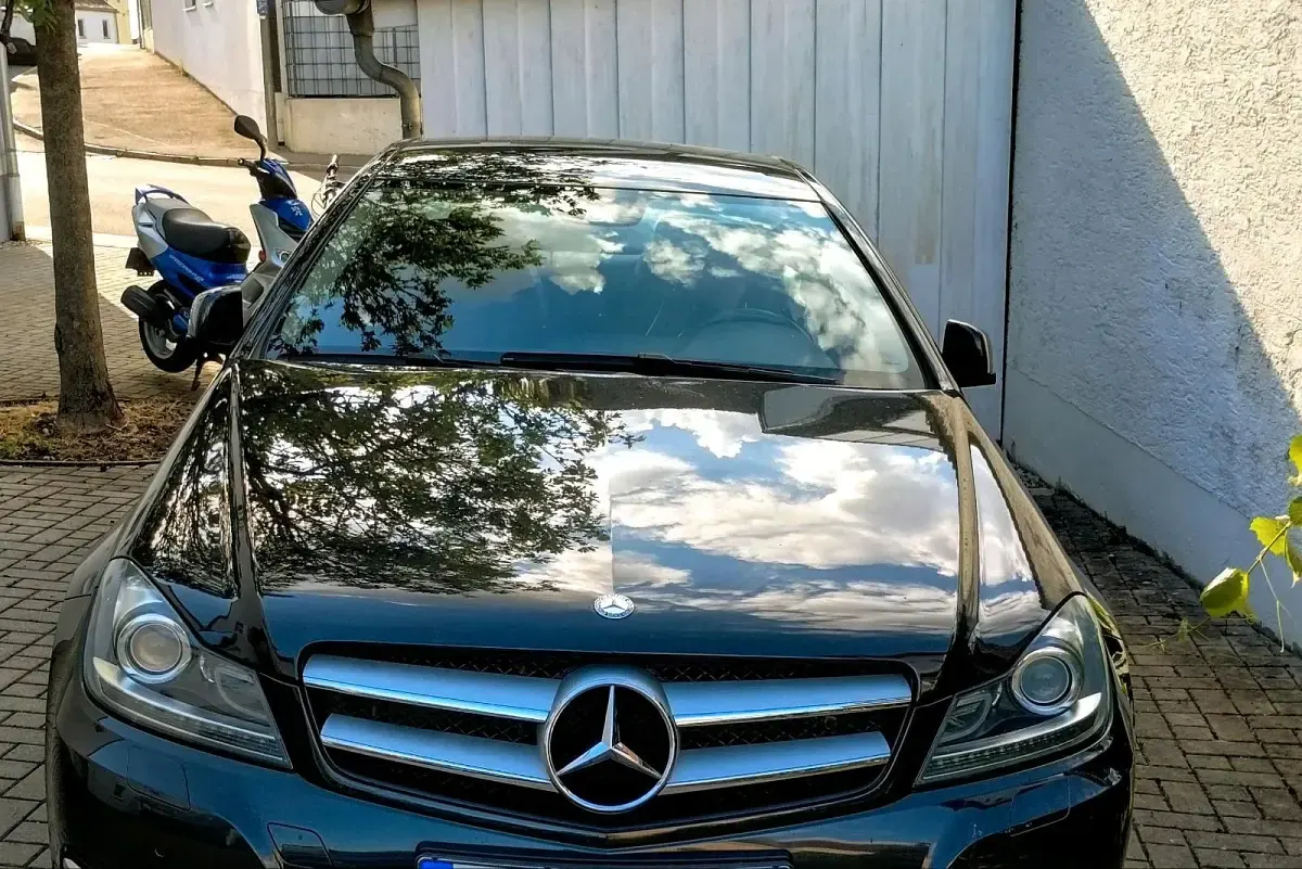 Gebraucht Mercedes C250 204 PS (150 kW) 2014 Schwarz Coupé