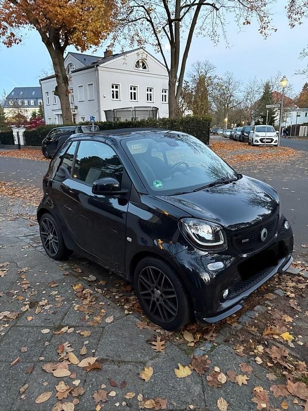 Schwarz Gebraucht 2016 Smart ForTwo Coupé Brabus Cabrio | 18.000 € (Etwas zu teuer) - Bild 1/4
