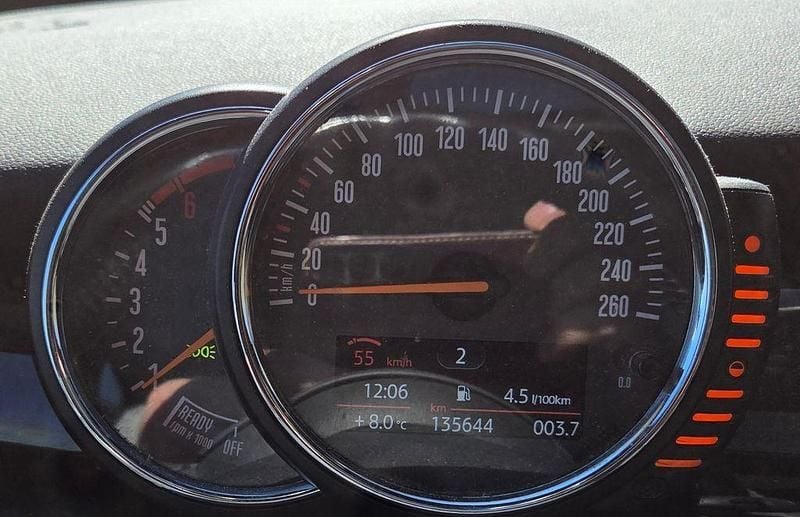 Second-hand Mini Cooper D 116 CP (85 kW) 2015 Negru Hatchback