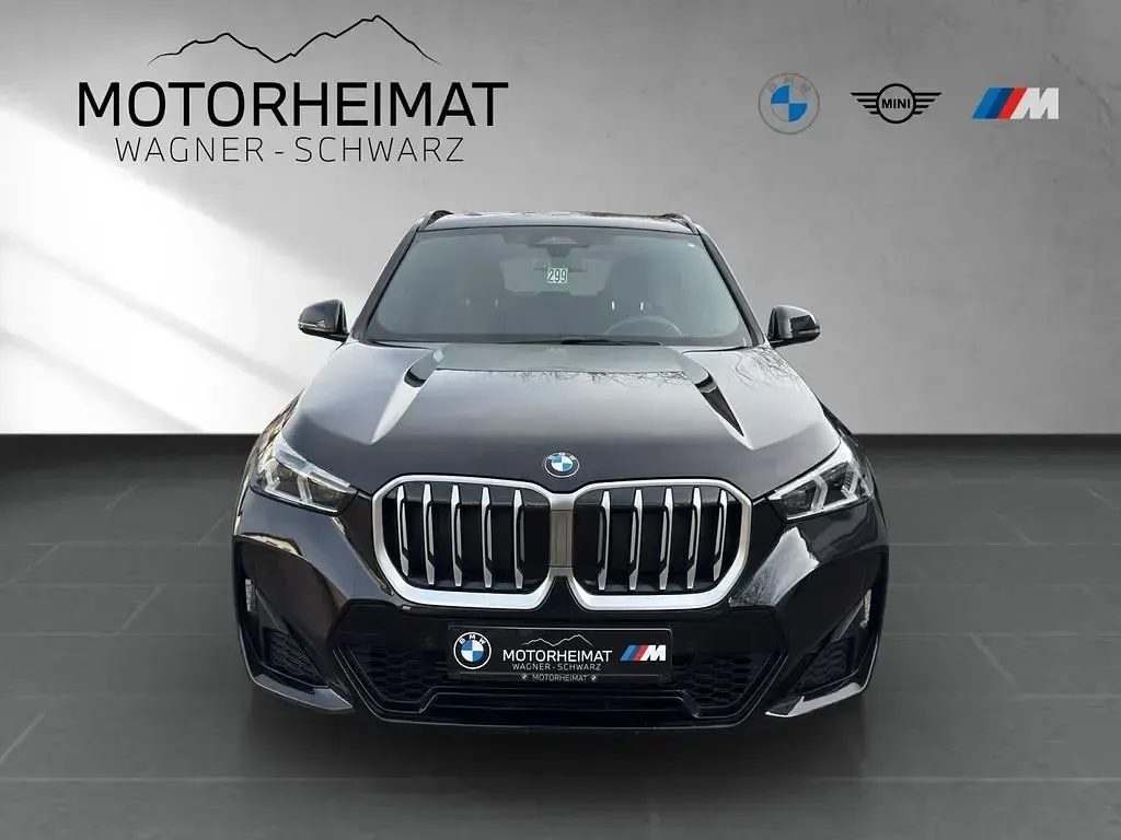Gebraucht BMW X1 M Sport 218 PS (160 kW) 2023 Saphirschwarz metallic SUV