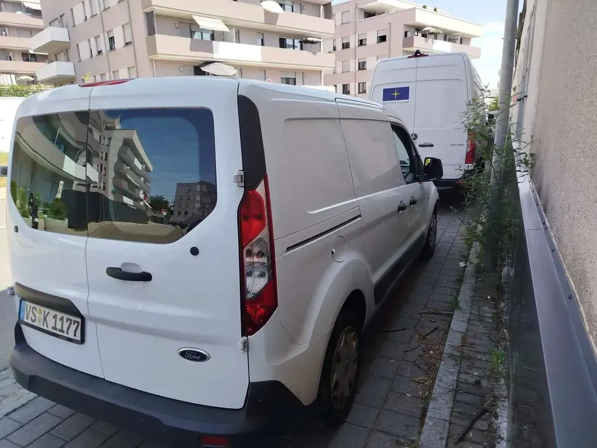 Gebraucht Ford Transit Connect Trend 95 PS (69 kW) 2014 Weiß Van / Kleinbus