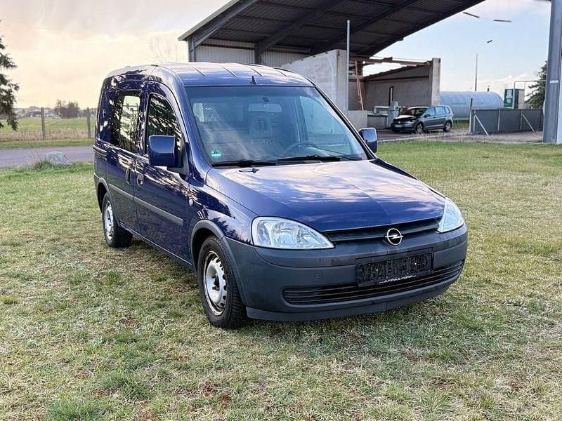 Gebraucht Opel Combo 75 PS (55 kW) 2010 Blau Van / Kleinbus