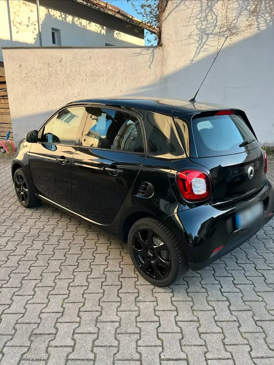 Gebraucht Smart ForFour Electric Drive 60 kW (82 PS) 2021 Schwarz Kleinwagen