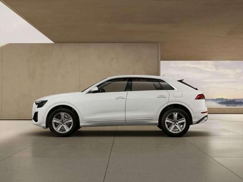 Neu Audi Q8 Ambiente 394 PS (289 kW) 2026 Carraraweiß SUV