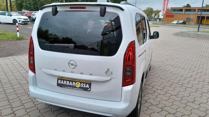 Gebraucht Opel Combo Life 131 PS (96 kW) 2024 Weiß Van / Kleinbus