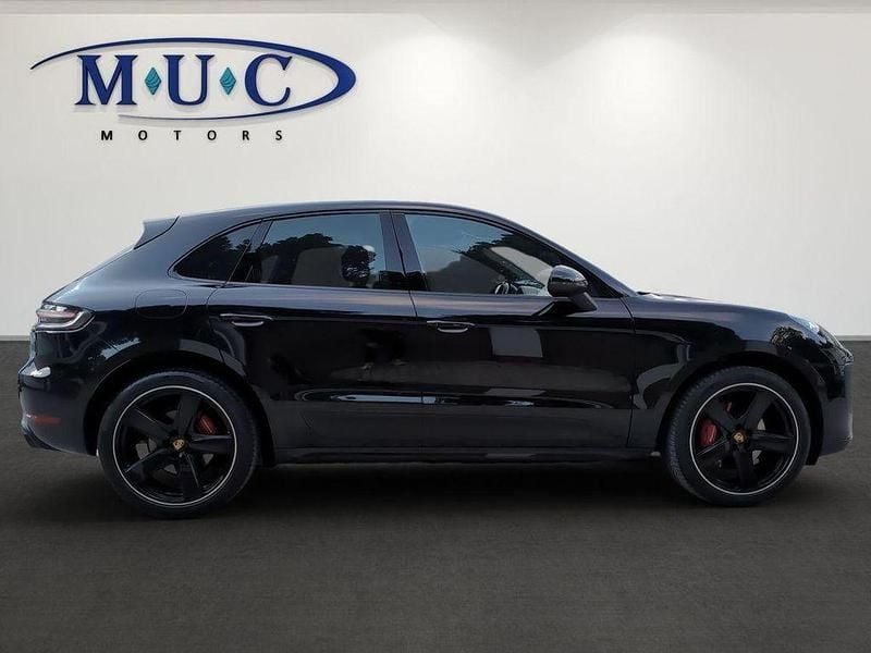 Gebraucht Porsche Macan 381 PS (280 kW) 2020 Tiefschwarzmetallic SUV