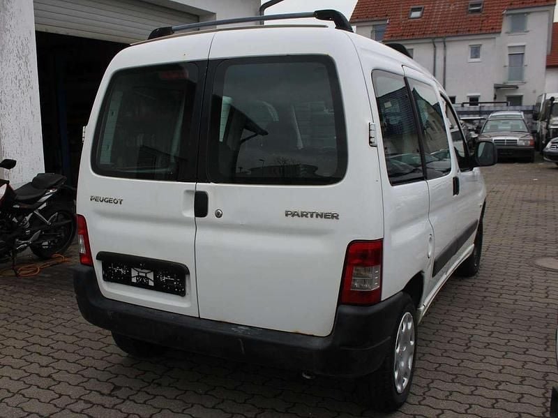 Gebraucht Peugeot Partner 75 PS (55 kW) 2007 Weiß Van / Kleinbus