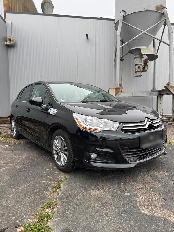Gebraucht Citroën C4 120 PS (88 kW) 2012 Schwarz Limousine