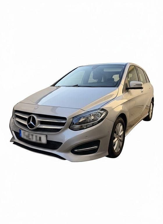 Silber Gebraucht 2015 Mercedes B180 Van / Kleinbus | 13.200 € (Guter Preis) - Bild 1/4