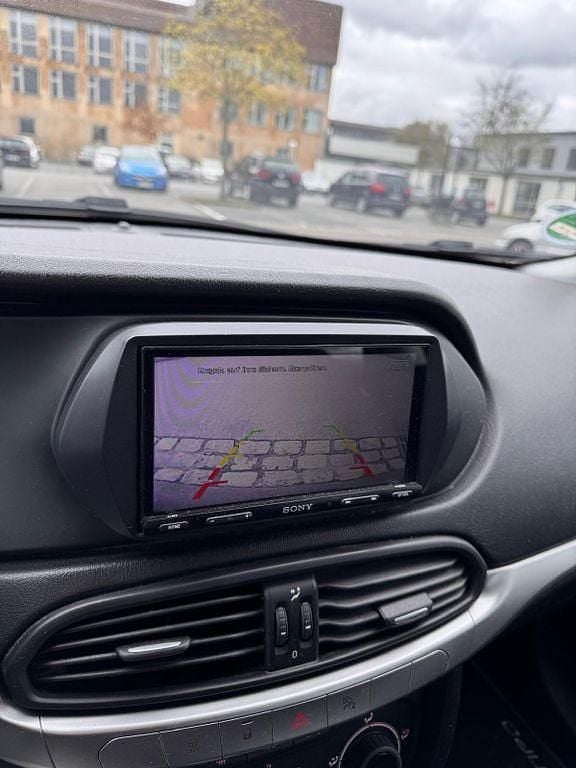 Gebraucht Fiat Tipo 95 PS (69 kW) 2016 Grau Limousine