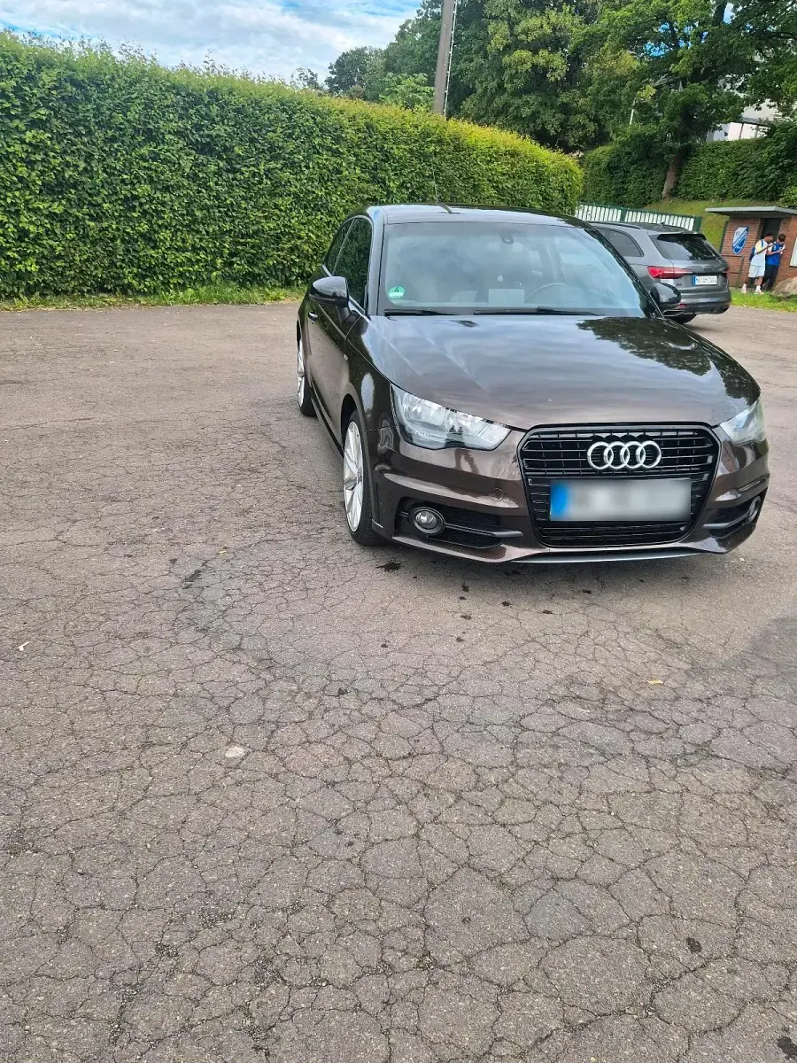 Gebraucht Audi A1 S-Line 180 PS (132 kW) 2012 Braun Kleinwagen