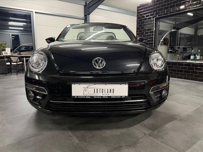 Gebraucht VW Beetle Cabriolet Design 150 PS (110 kW) 2018 Deep black perleffekt Cabrio