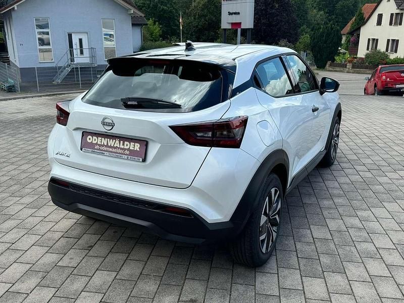 Gebraucht Nissan Juke Acenta 114 PS (83 kW) 2024 Weiss SUV