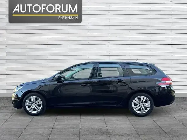Gebraucht Peugeot 308 SW Active 120 PS (88 kW) 2017 Schwarz Kombi