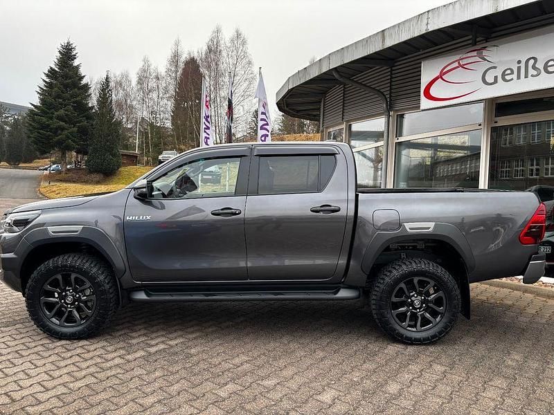 Neu Toyota HiLux 204 PS (150 kW) 2025 Grau Pickup