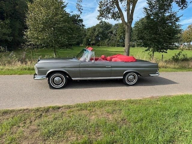 Gebraucht Mercedes 220 1963 Grau Cabrio