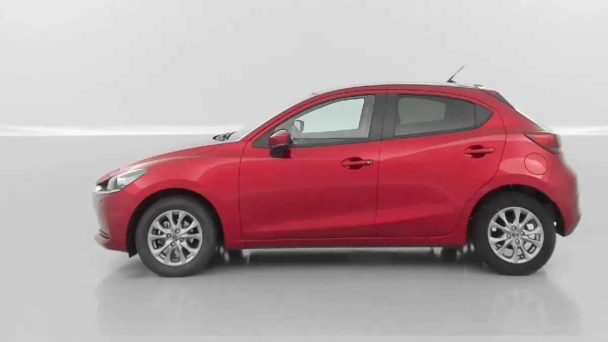 Usata Mazda 2 90 CV (66 kW) 2022 Rosso Utilitaria
