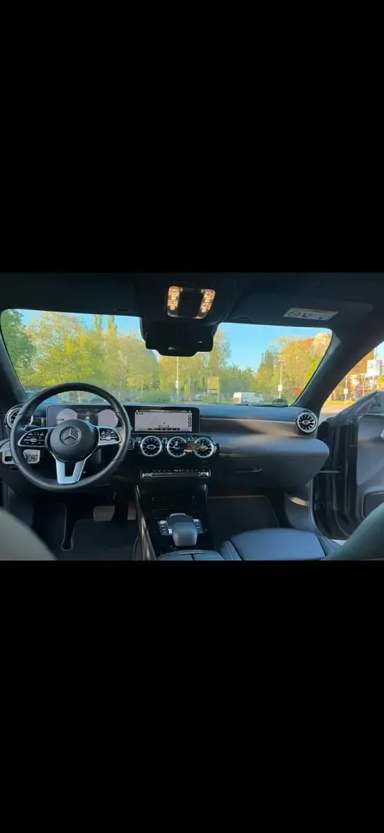 Gebraucht Mercedes CLA180 116 PS (85 kW) 2020 Schwarz Coupé