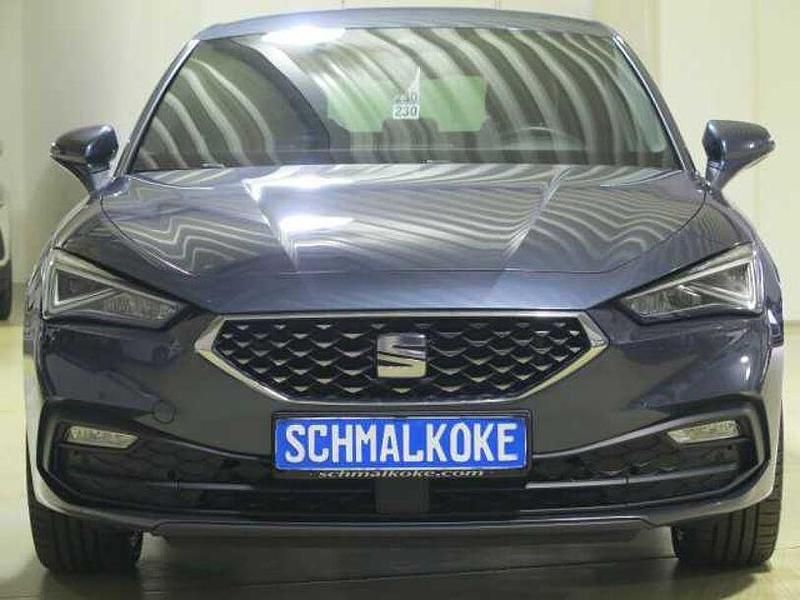 Magnetic tech (metallic) Gebraucht 2022 Seat Leon XCELLENCE Limousine | 21.750 € (Fairer Preis) - Bild 1/4