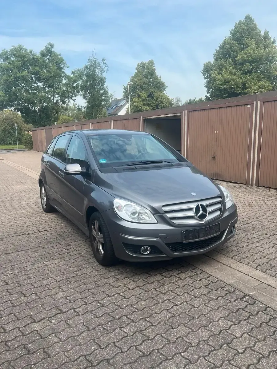 Gebraucht Mercedes B200 130 PS (95 kW) 2008 Van / Kleinbus