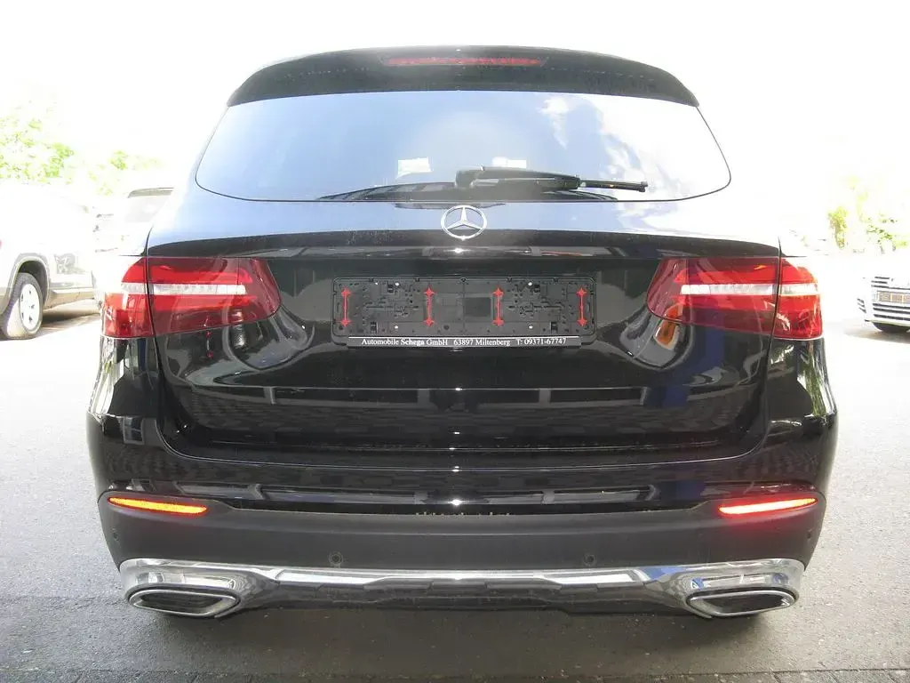 Gebraucht Mercedes GLC250 204 PS (150 kW) 2018 Obsidianschwarz  metalliclack (metallic) SUV