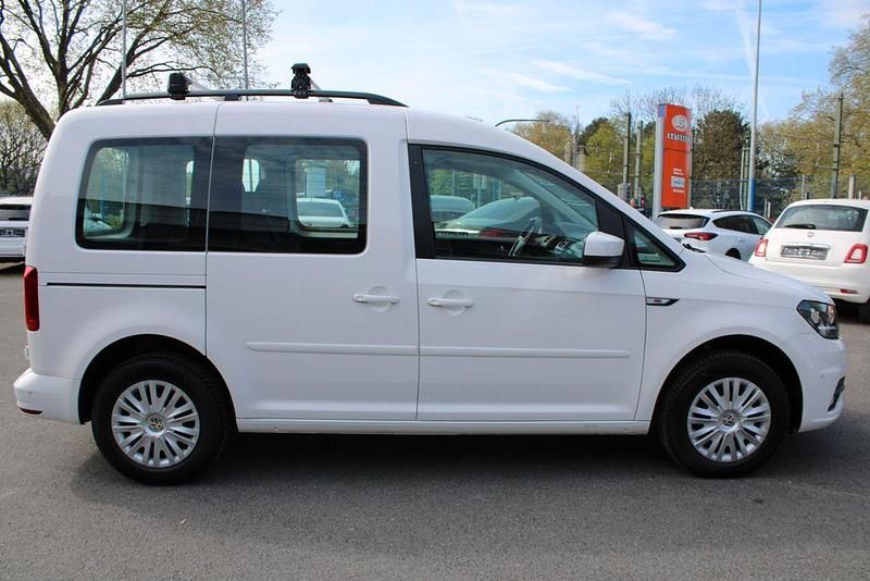 Gebraucht VW Caddy Trendline 102 PS (75 kW) 2019 Weiß Van / Kleinbus