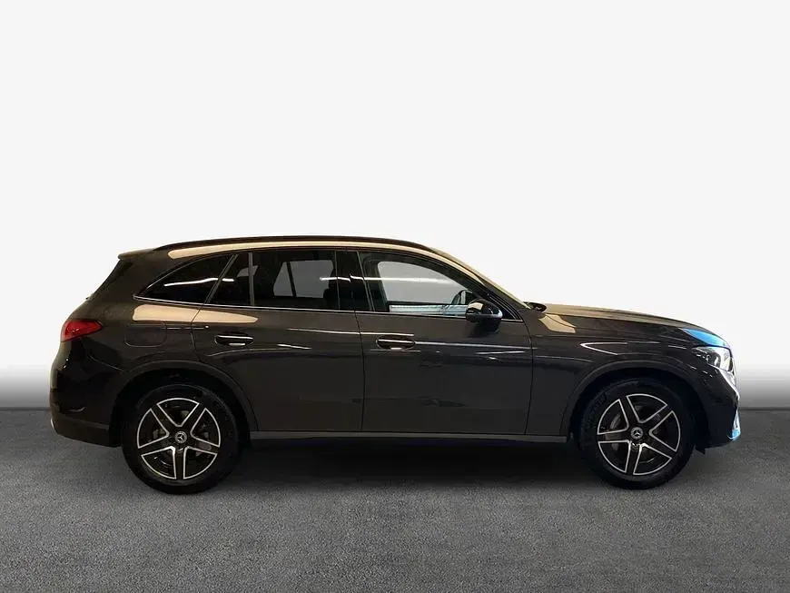 Gebraucht Mercedes GLC200 Advanced Plus 204 PS (150 kW) 2025 Graphitgrau metallic SUV
