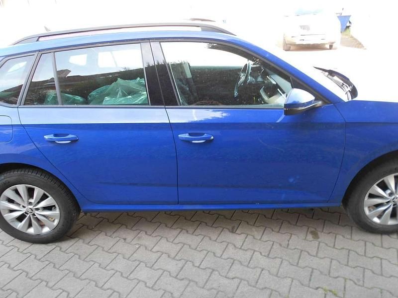 Gebraucht Skoda Kamiq Style 110 PS (80 kW) 2021 Blau SUV