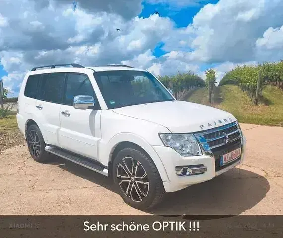 Gebraucht Mitsubishi Pajero Edition 190 PS (139 kW) 2018 Weiß SUV