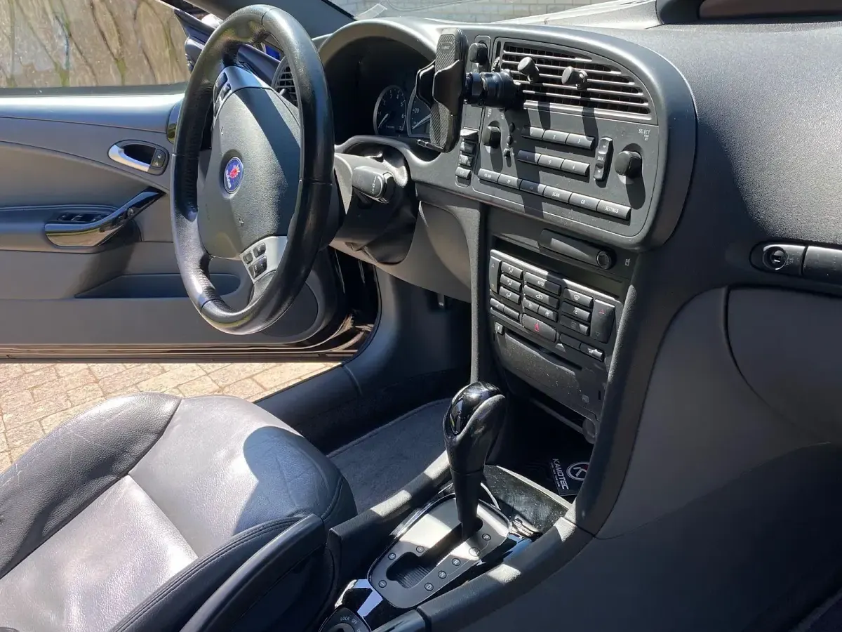Brugt Saab 9-3 Cabriolet Vector 150 HK (110 kW) 2006 Sort Cabriolet