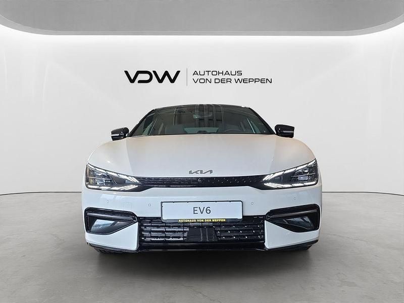 Gebraucht Kia EV6 GT-Line 167 kW (228 PS) 2024 Snow white pearl (weiß) SUV