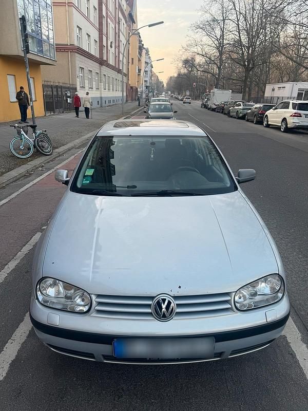 Gebraucht VW Golf IV 105 PS (77 kW) 2000 Silber Kleinwagen