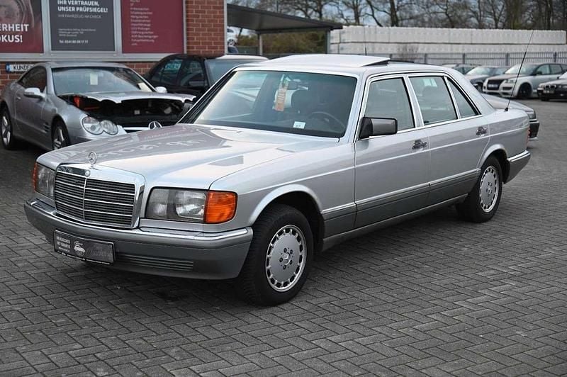 Gebraucht Mercedes S500 252 PS (185 kW) 1990 735 astralsilber Limousine