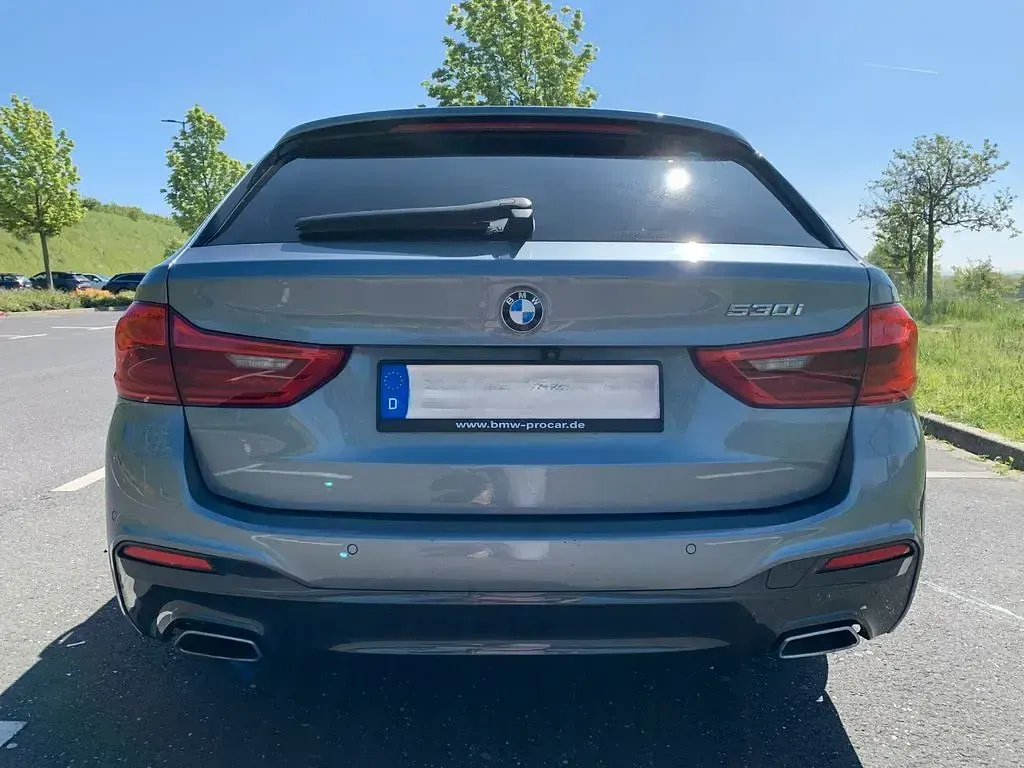 Gebraucht BMW 530 Performance 252 PS (185 kW) 2020 Silber Kombi