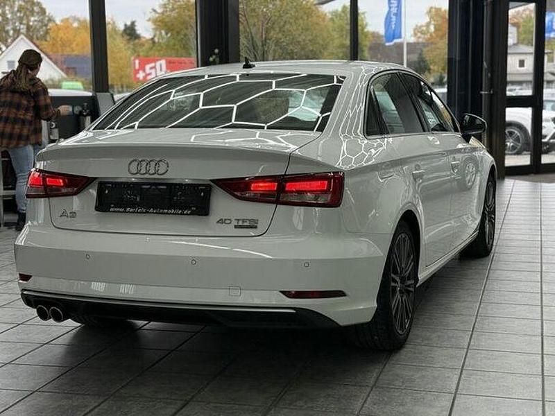 Gebraucht Audi A3 Sport 190 PS (139 kW) 2019 Weiß Limousine