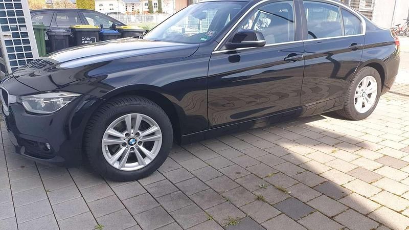 Second-hand BMW 320 190 CP (139 kW) 2017 Berlinǎ