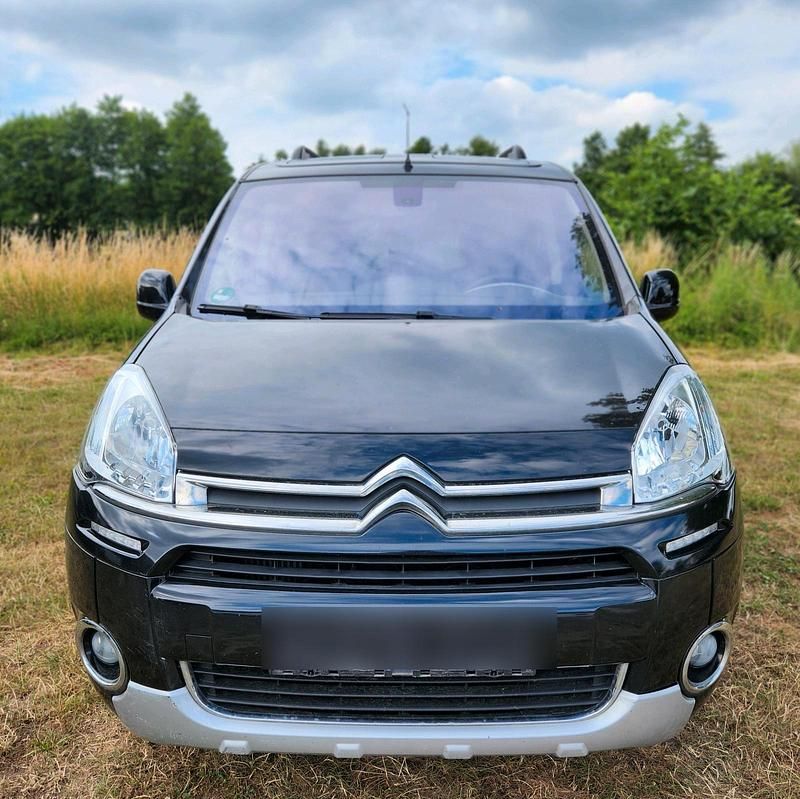 Schwarz Gebraucht 2014 Citroën Berlingo Van / Kleinbus | 4.900 € (Guter Preis) - Bild 1/4