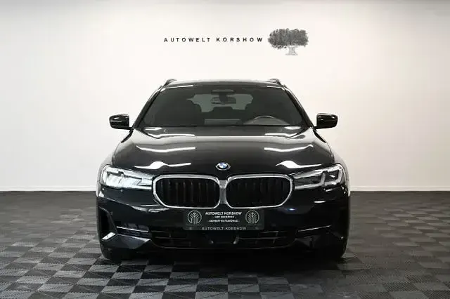 Gebraucht BMW 530 Performance 286 PS (210 kW) 2024 Schwarz Limousine