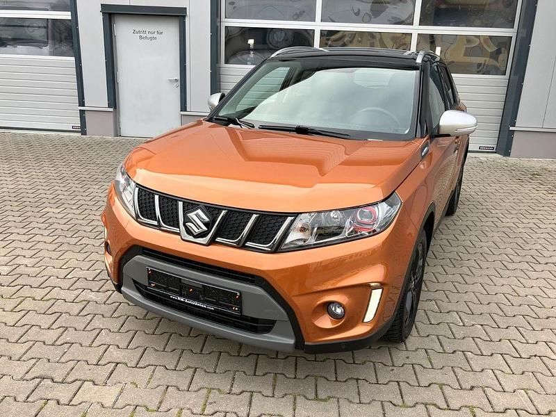 Orange Gebraucht 2018 Suzuki Vitara SUV | 16.250 € (Fairer Preis) - Bild 1/4