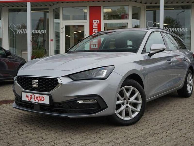 Gebraucht Seat Leon 150 PS (110 kW) 2022 Silber