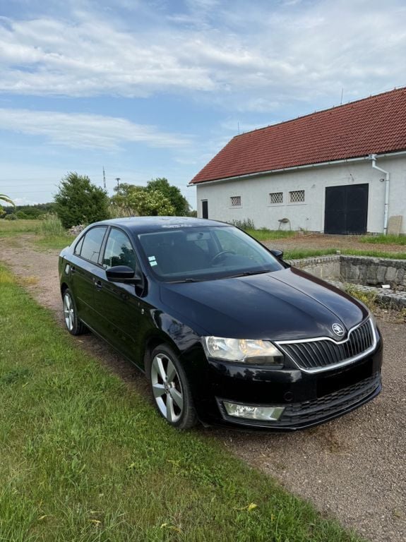 Gebraucht Skoda Rapid Active 105 PS (77 kW) 2013 Schwarz Limousine