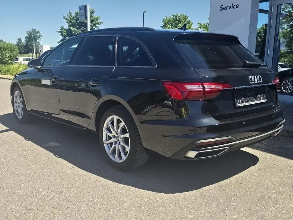 Gebraucht Audi A4 150 PS (110 kW) 2022 Schwarz Kombi
