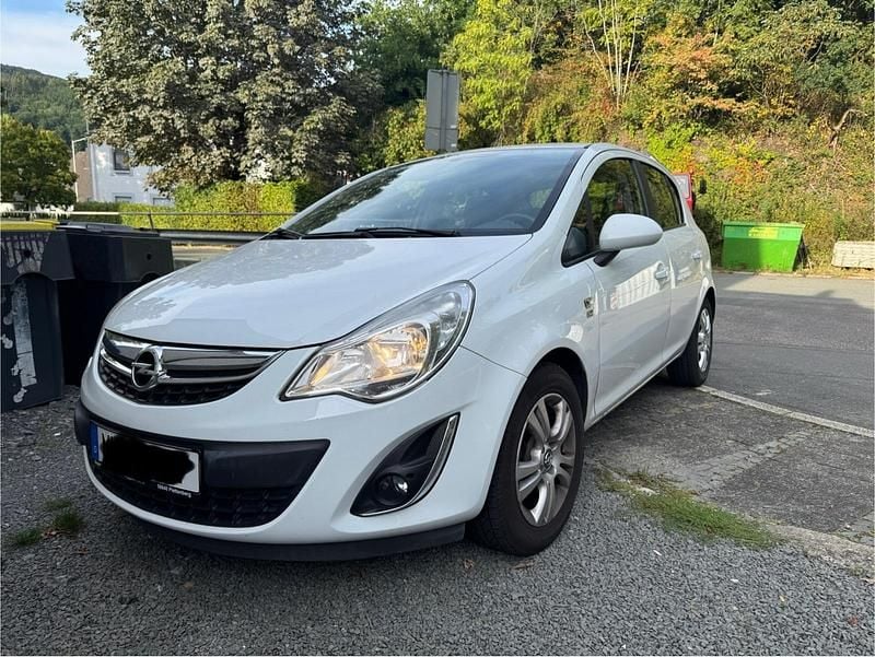 Weiß Gebraucht 2012 Opel Corsa Kleinwagen | 3.499 € (Guter Preis) - Bild 1/4