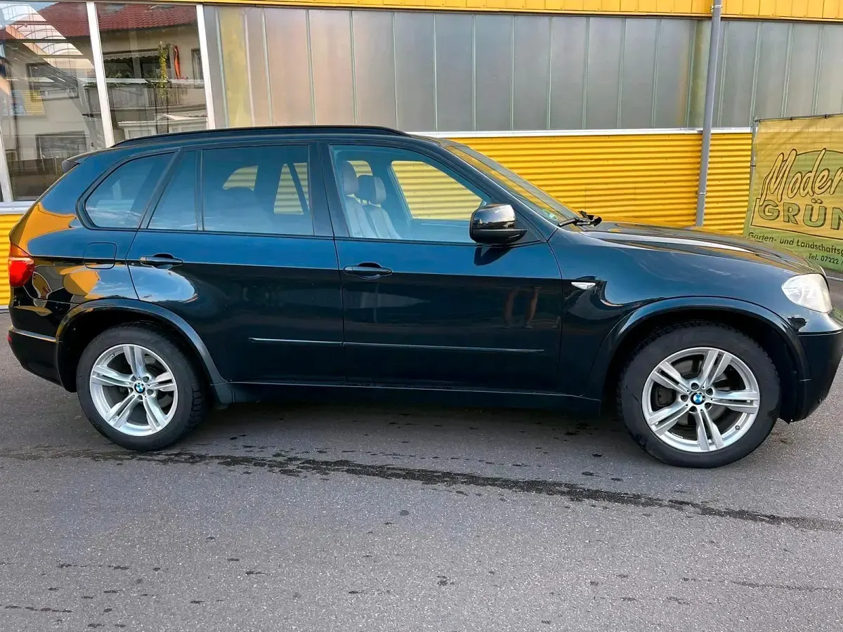 Gebraucht BMW X5 306 PS (225 kW) 2011 Schwarz SUV