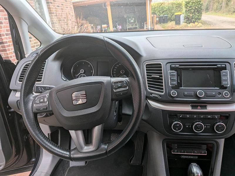 Gebraucht Seat Alhambra 140 PS (102 kW) 2012 Schwarz Van / Kleinbus